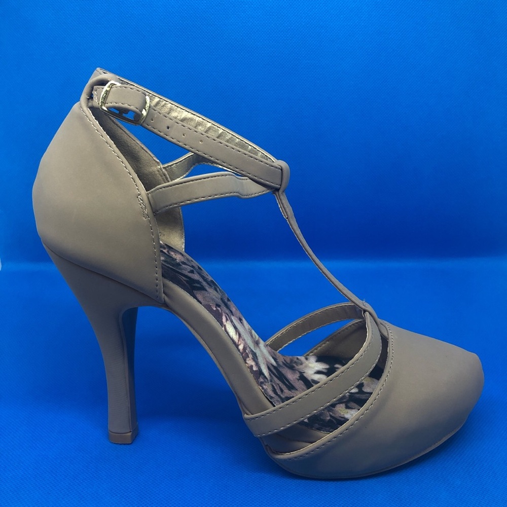 ModCloth Nude Strappy Heels